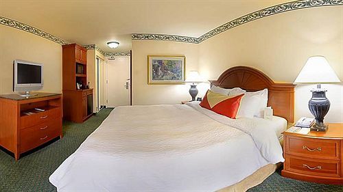 Hotel Hilton Garden Houston/bush Intercontinental Airport 3*
